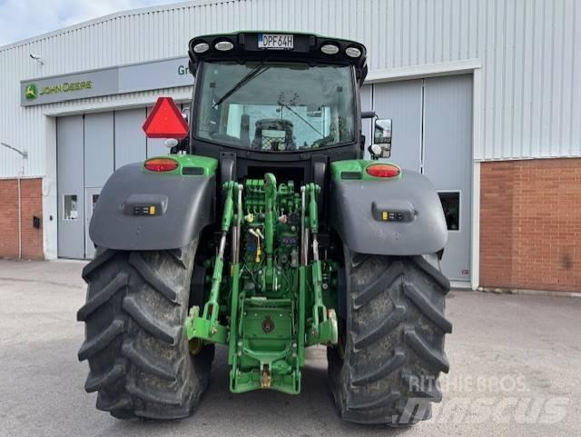 John Deere 6250 R Traktory