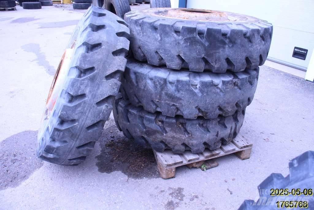 Michelin XMINED2 Pneumatiky, kola a ráfky