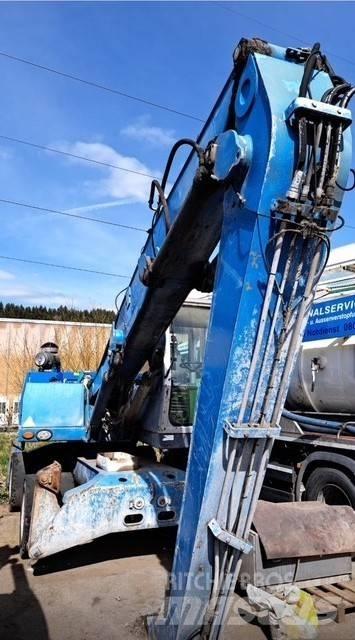Fuchs MHL 320D Stroje pro manipulaci s odpadem