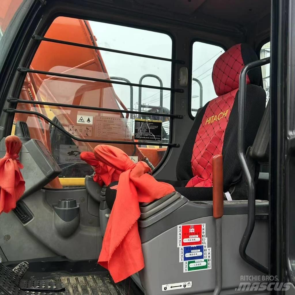Hitachi ZX 120 Pásová rýpadla
