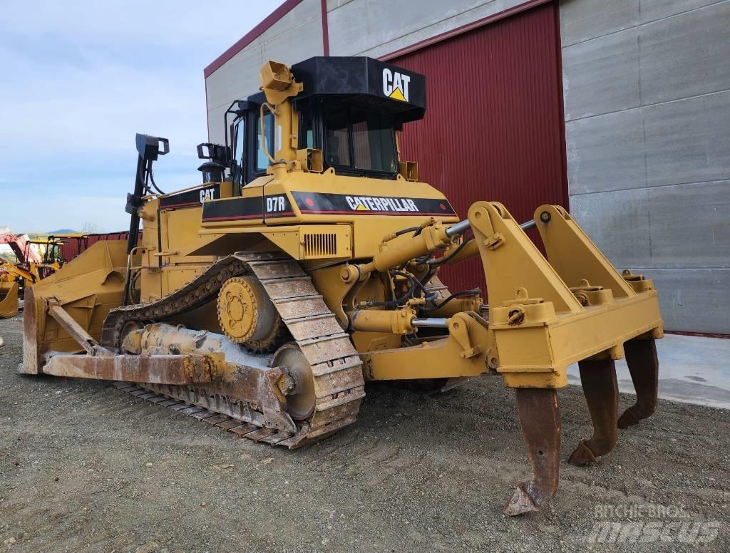 CAT D7R SERIE 2 Pásové dozery