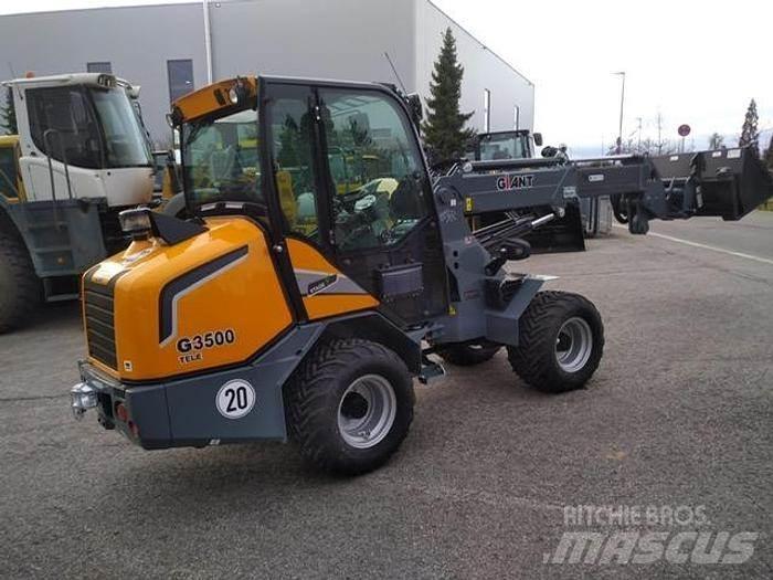 GiANT G3500 Tele Kolové nakladače