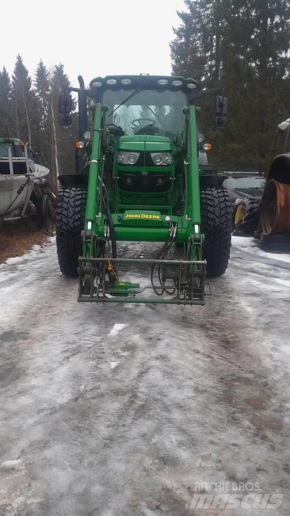 John Deere 6130R Traktory