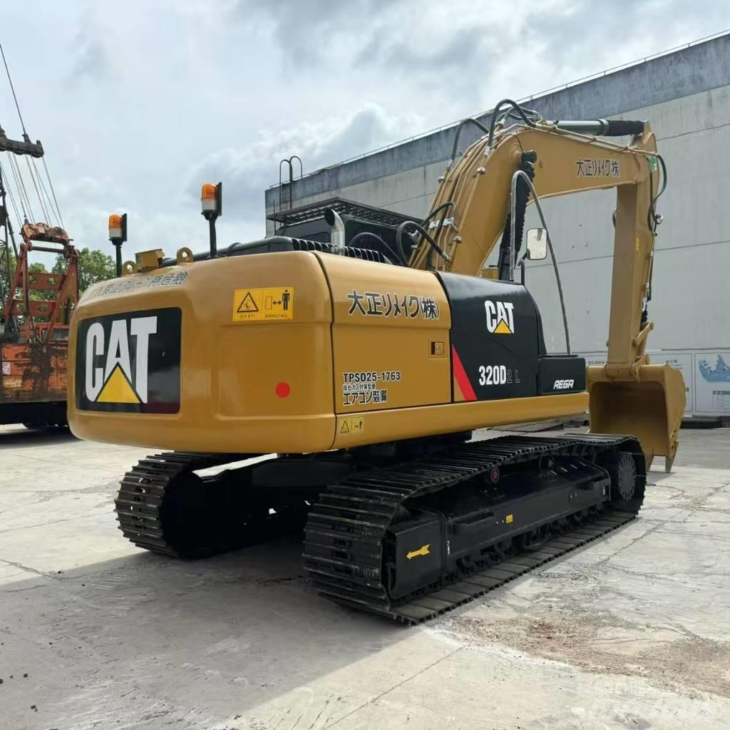 CAT 320D2L Midi rýpadla 7t - 12t
