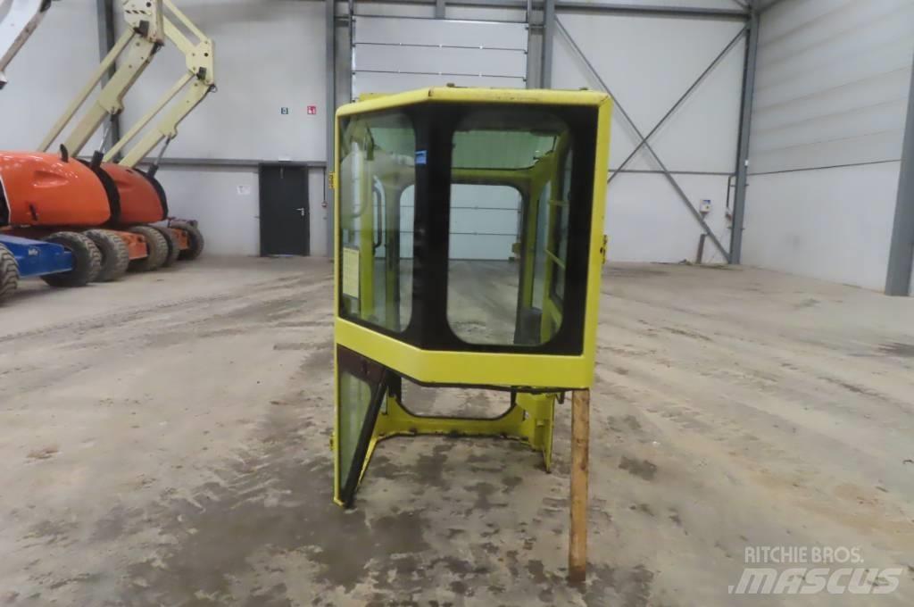 Yanmar Vio 75/SV100 Kabiny a interiér