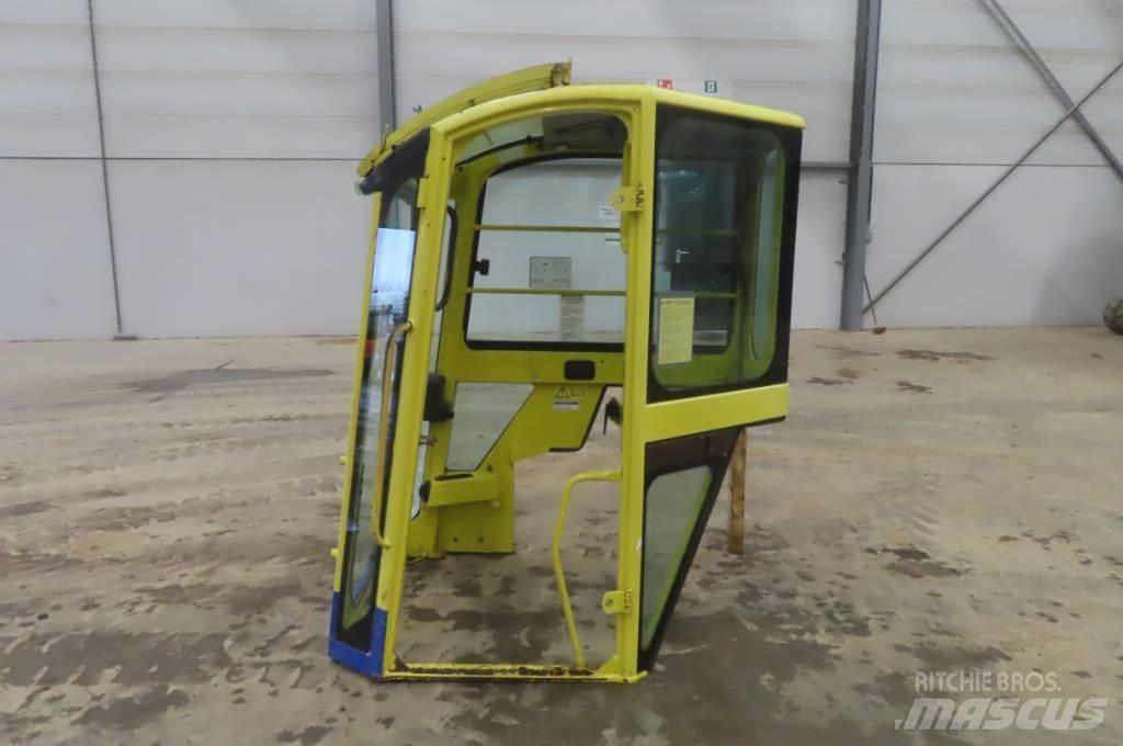 Yanmar Vio 75/SV100 Kabiny a interiér