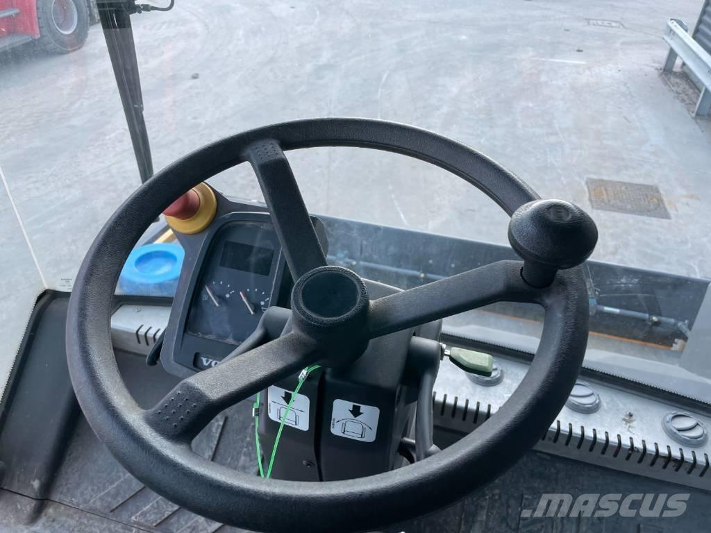 Volvo DD105 Tandemové válce