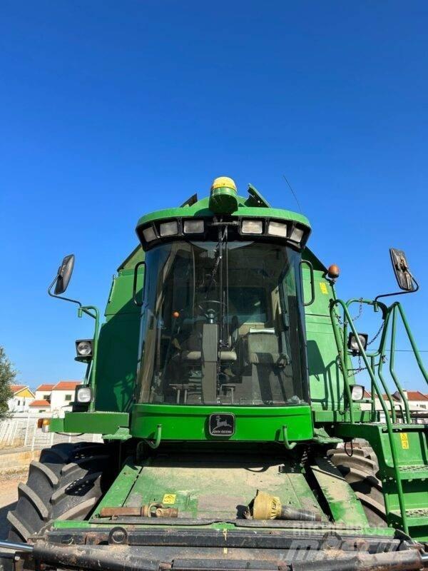 John Deere CTS Rice Sklízecí mlátičky
