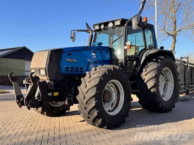 Valtra 8550 Hitech! Traktory