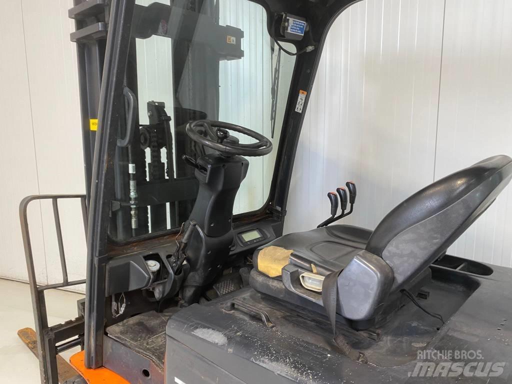 Doosan B35X-5 Akumulátorové vozíky