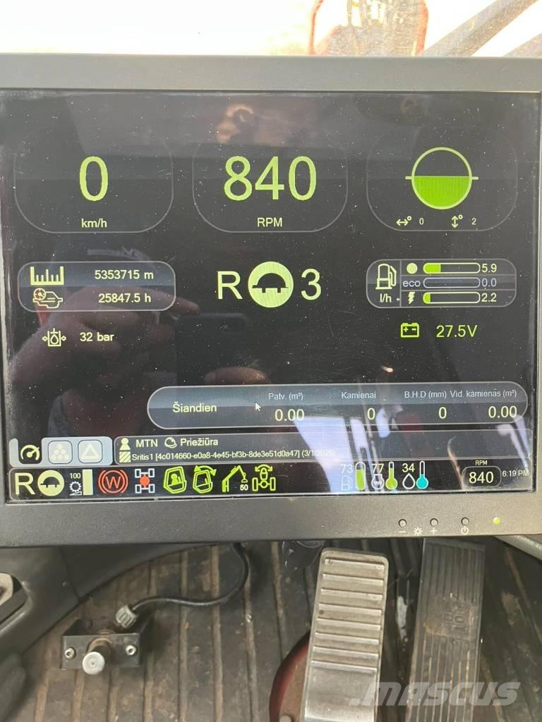 Komatsu 911.4 Harvestory
