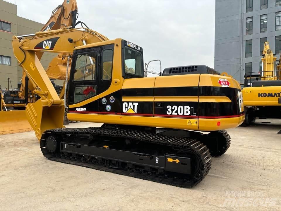 CAT 320 B L Pásová rýpadla