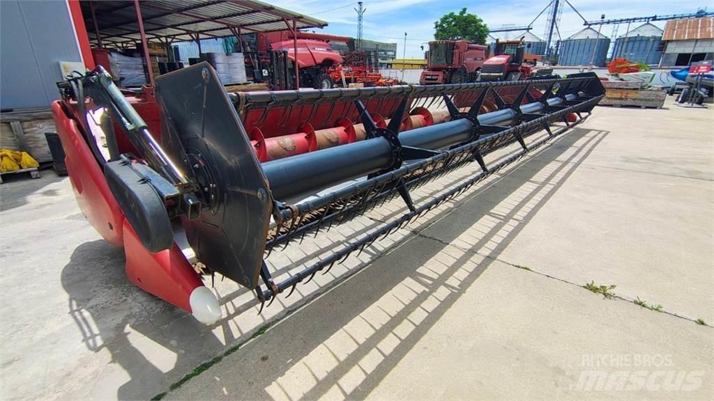 Case IH 3020 Těžební hlavy