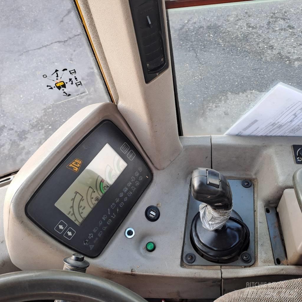 JCB 426 B Kolové nakladače