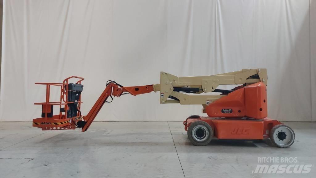JLG E 400 AJPN Kloubové plošiny