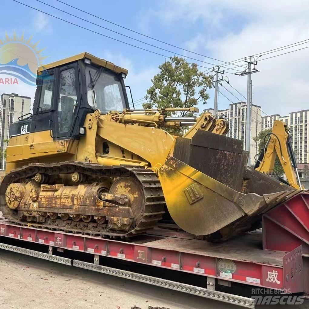 CAT 973 D Pásové nakladače