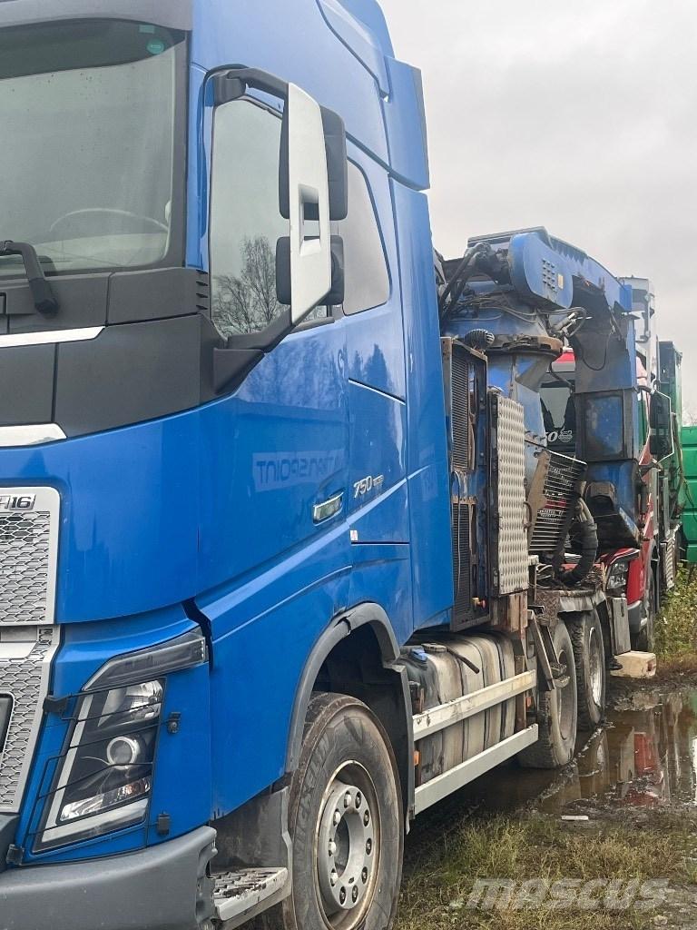 Volvo FH 750 Štípačky a řezačky dřeva