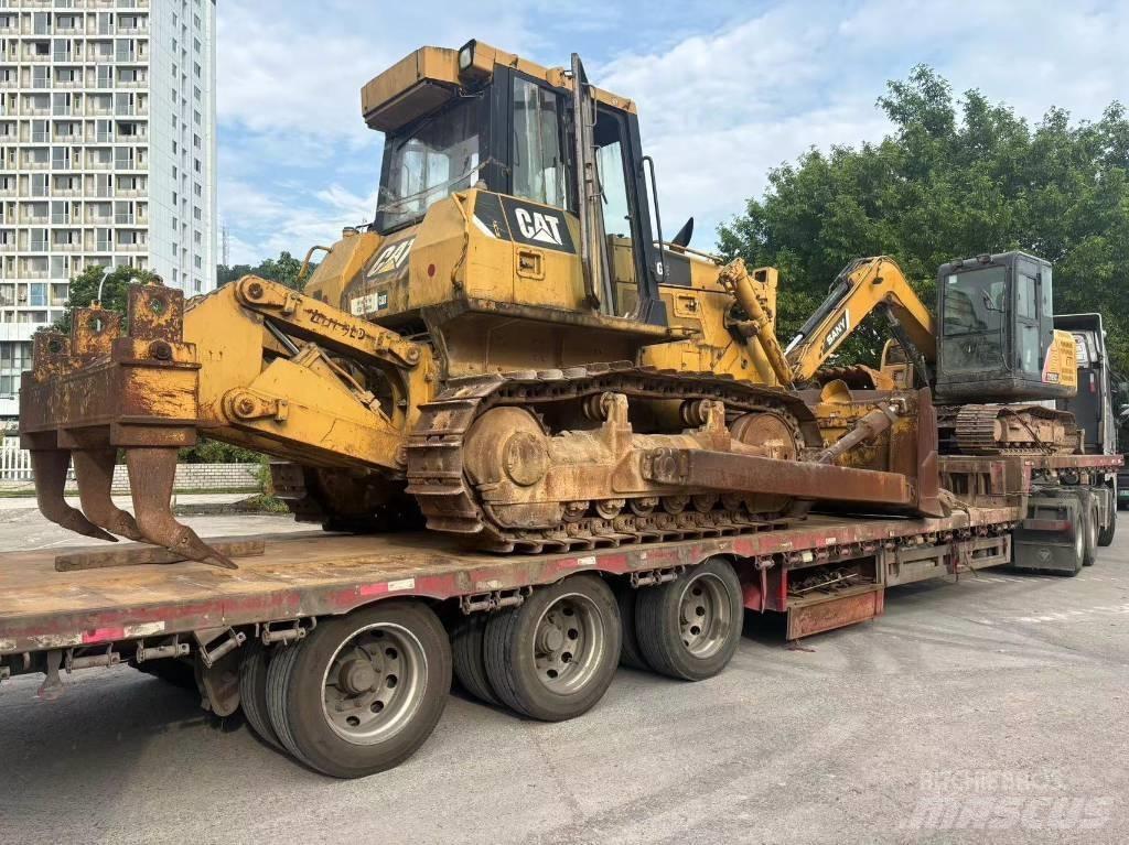 CAT D 7 G 2 Pásové dozery