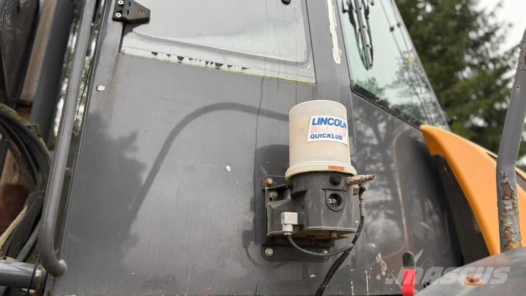 CASE 330 B Kloubové dempry