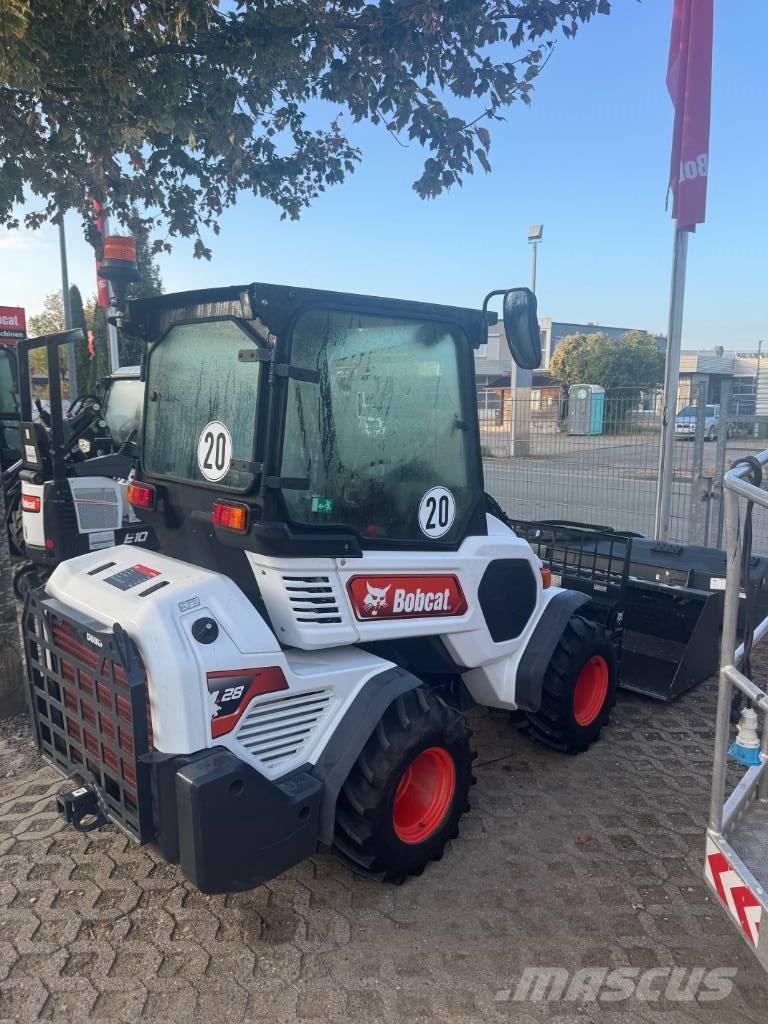Bobcat L28 Kolové nakladače