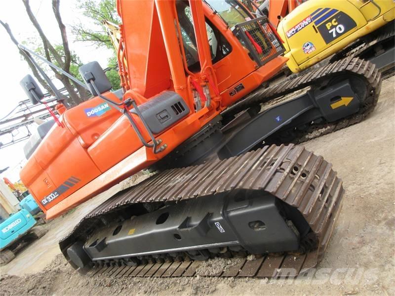 Doosan DX 300 LC Pásová rýpadla