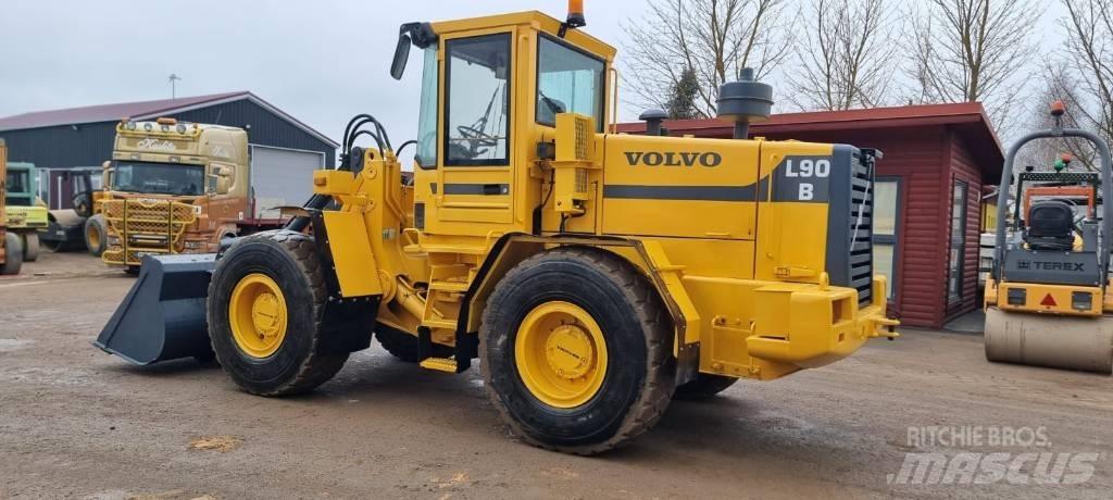 Volvo L 90 B Kolové nakladače