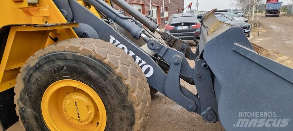 Volvo L 90 B Kolové nakladače