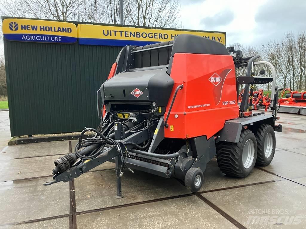 Kuhn VBP 2160 Lis na válcové balíky