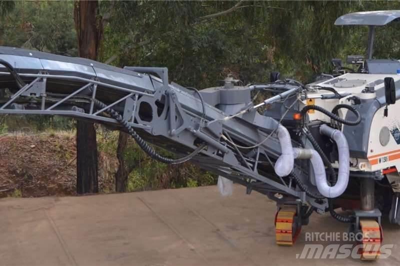 Wirtgen W150 Další