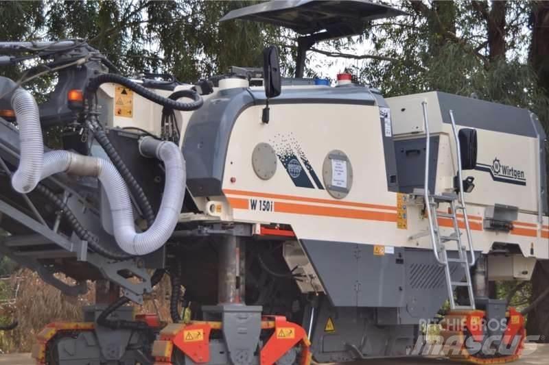 Wirtgen W150 Další