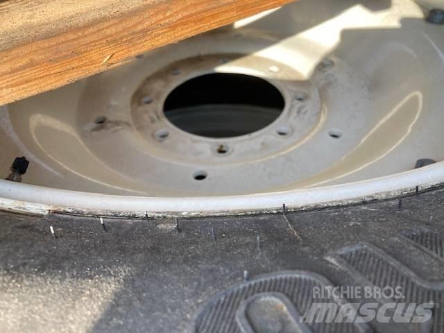 Trelleborg 540/65R34 Pneumatiky, kola a ráfky