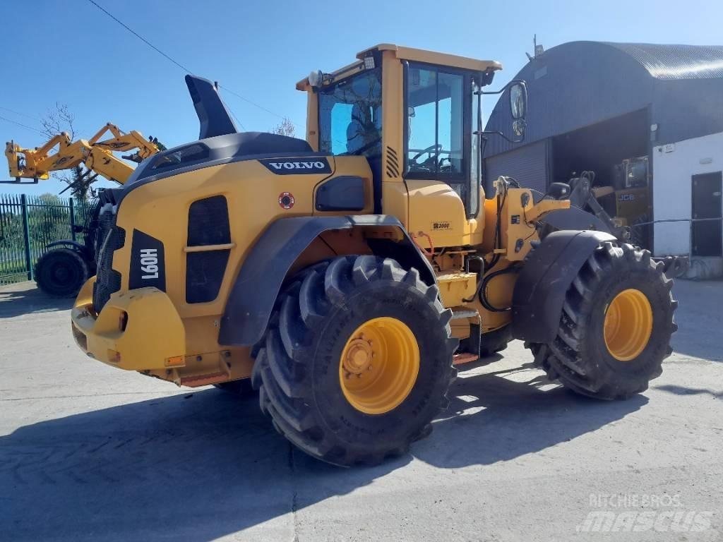 Volvo L 60 Kolové nakladače