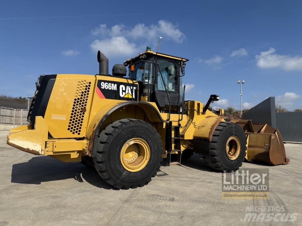CAT 966 M Kolové nakladače