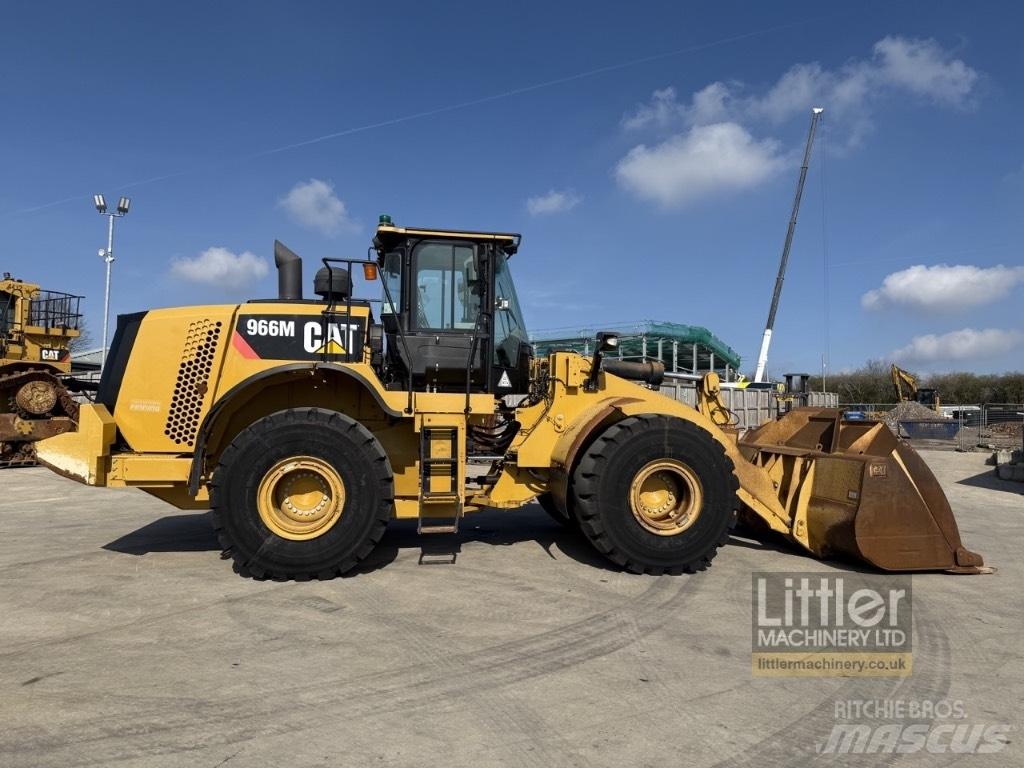 CAT 966 M Kolové nakladače