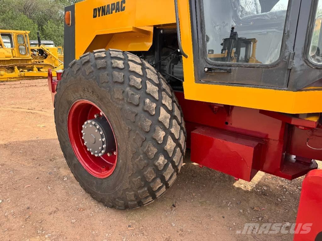 Dynapac CA 30 D Tahačové válce
