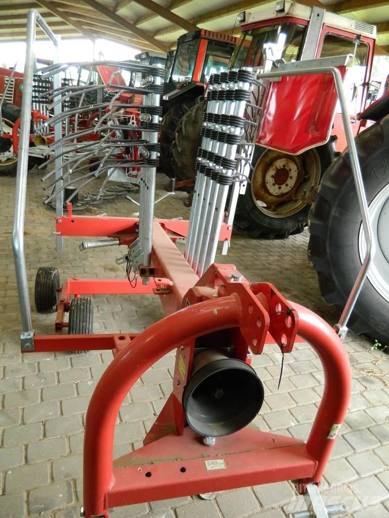 DCM GA 340 3PN 9B Obraceče a shrabovače sena