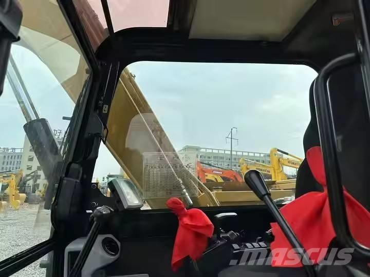 CAT 307 Pásová rýpadla