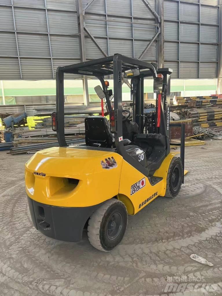 Komatsu FD 30 T-17 Dieselové vozíky