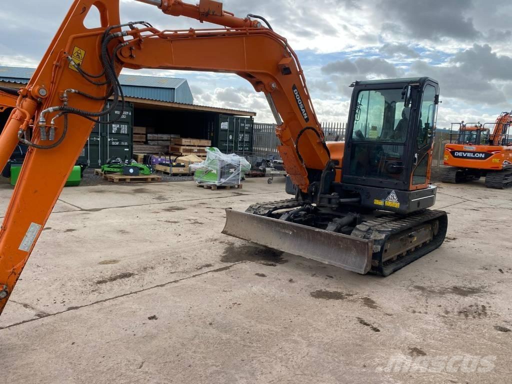 Doosan Develon DX85R Midi rýpadla 7t - 12t
