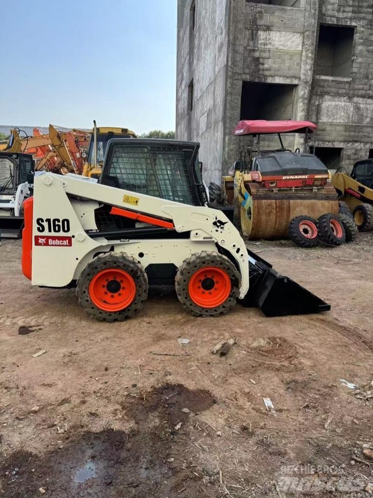 Bobcat S 160 Smykem řízené nakladače
