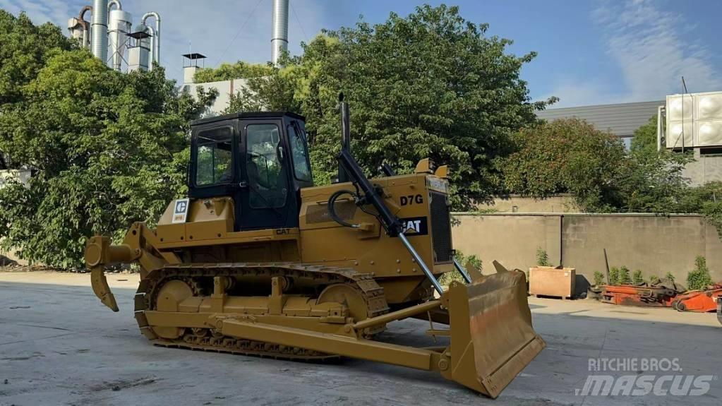 CAT D 7 G LGP Pásové dozery