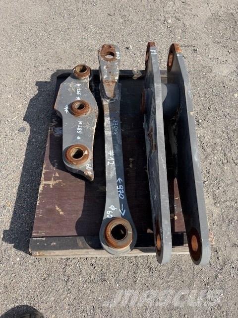 Volvo BUCKET LINK Lopaty