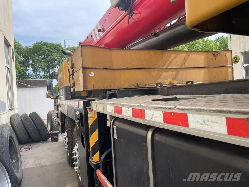 Sany STC 750 S Univerzální terénní jeřáby