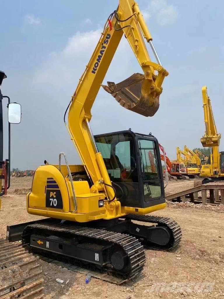 Komatsu PC 70 Midi rýpadla 7t - 12t