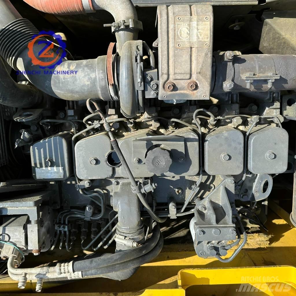 Komatsu PC 200 Pásová rýpadla