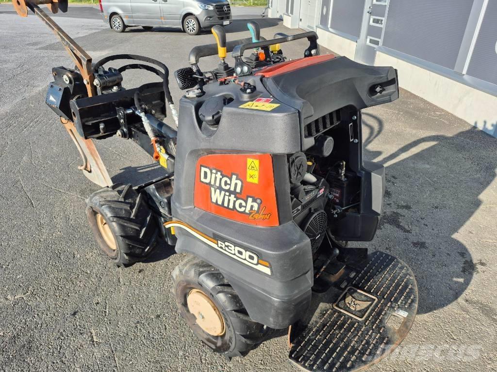 Ditch Witch R300 Rýhovače