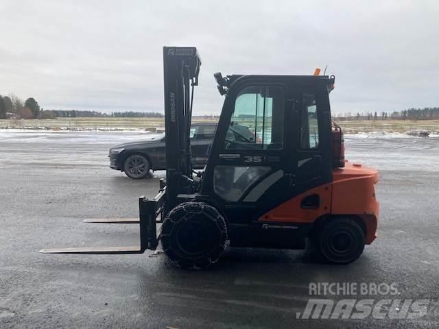 Doosan D35C-7 Dieselové vozíky