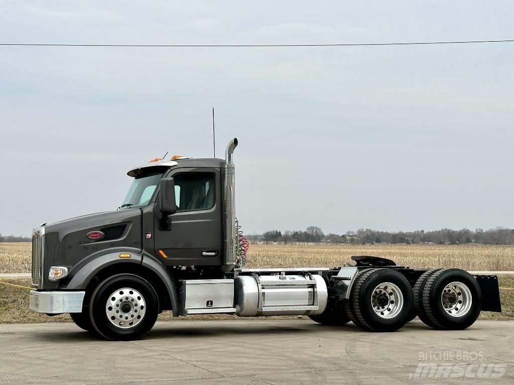 Peterbilt 567 Tahače