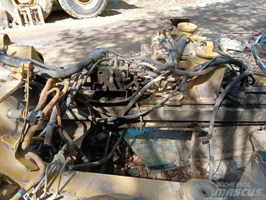 CAT 730 Kloubové dempry