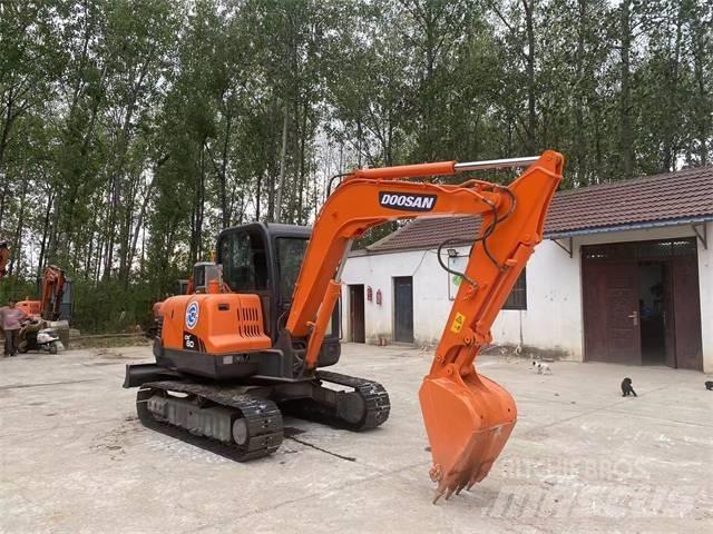Doosan DX80 Mini rýpadla < 7t